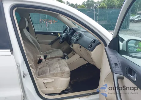 2009 Volkswagen Tiguan Se/Sel из США, поврежденный, VIN WVGBV75N99W000527